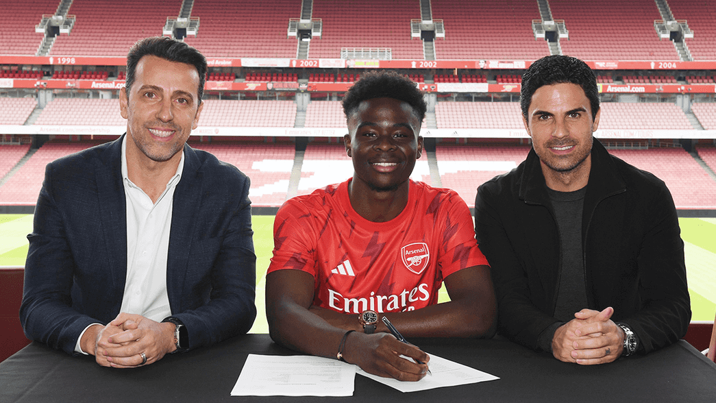 Saka signs new Arsenal contract until 2027