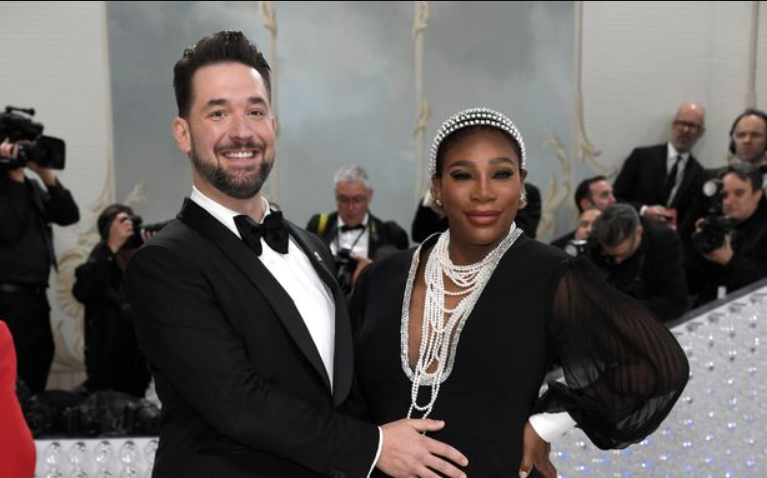 Serena Williams expects second child