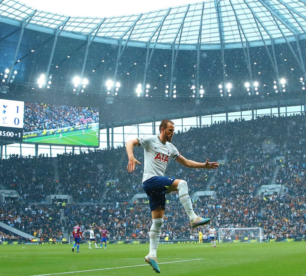 Kane helps Tottenham beat Palace 1-0
