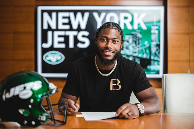 New York Jets sign Adrian Amos