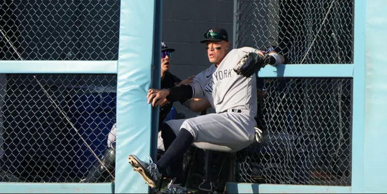 Aaron Judge picks ups an injury for the second time this season