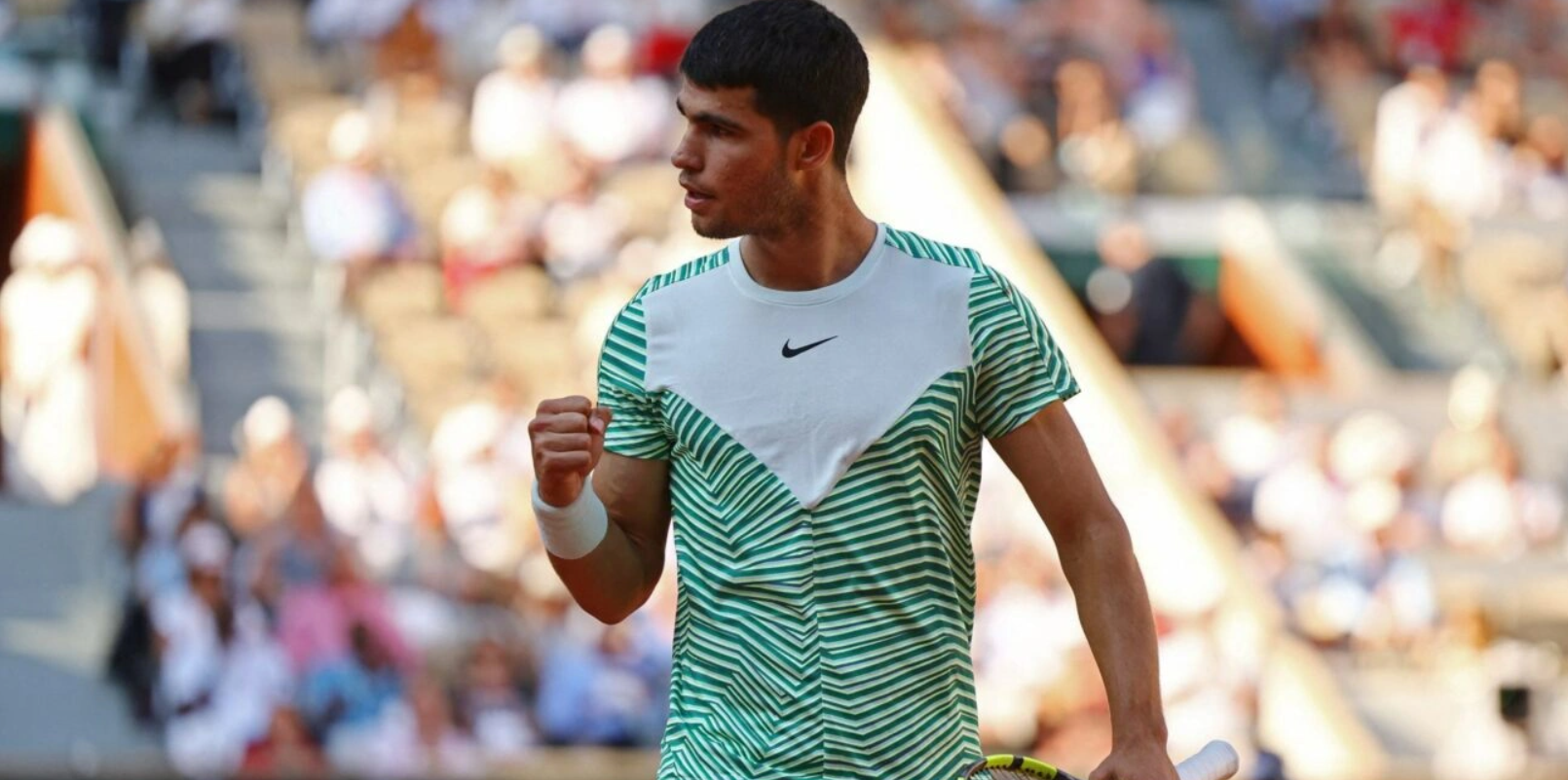 Alcaraz goes through Musetti with ease