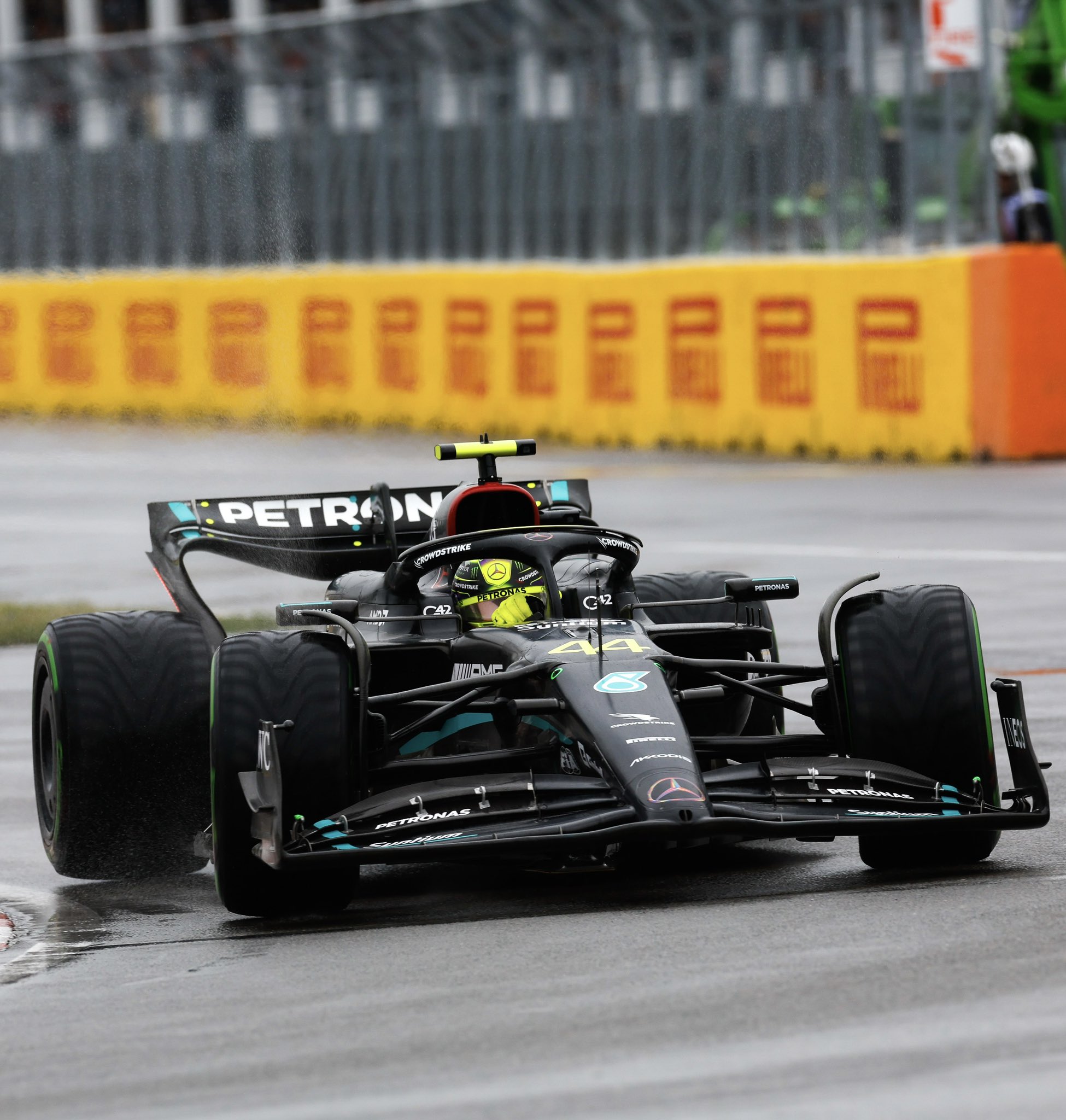 Hamilton eyeballs Alonso’s 2nd place as Mercedes aim high in the race