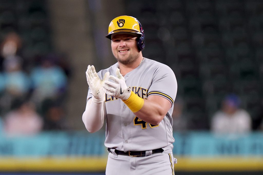 Luke Voit signs minor league contract with Mets