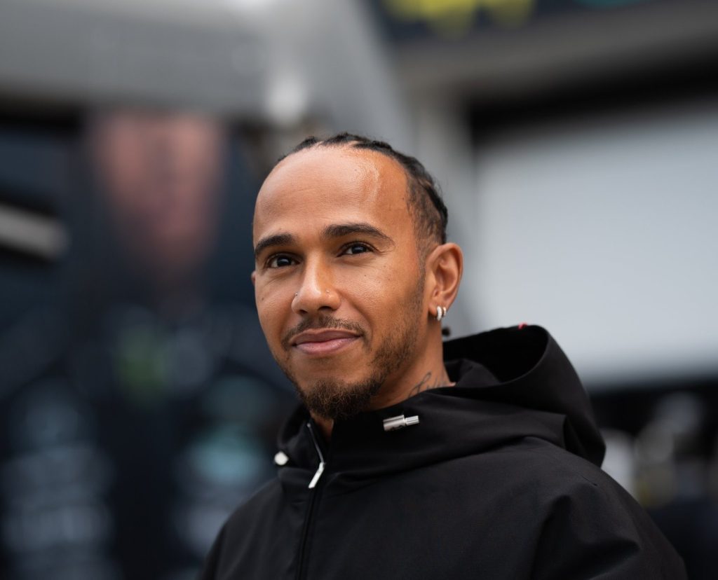 Hamilton still doesn’t give information about his Mercedes contract