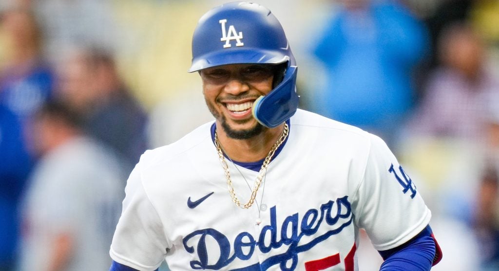 Dodgers edge out Astros 3-2