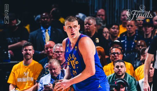 Jokic helps the Nuggets beat Heat 104-93 in Game 1 of the NBA Finals