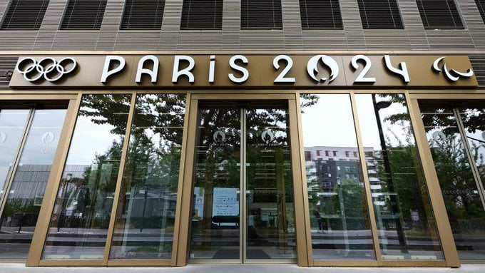The police raid the Paris Olympic offices