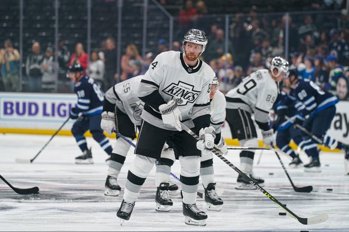 Kings to keep Gavrikov with new 2-year contract