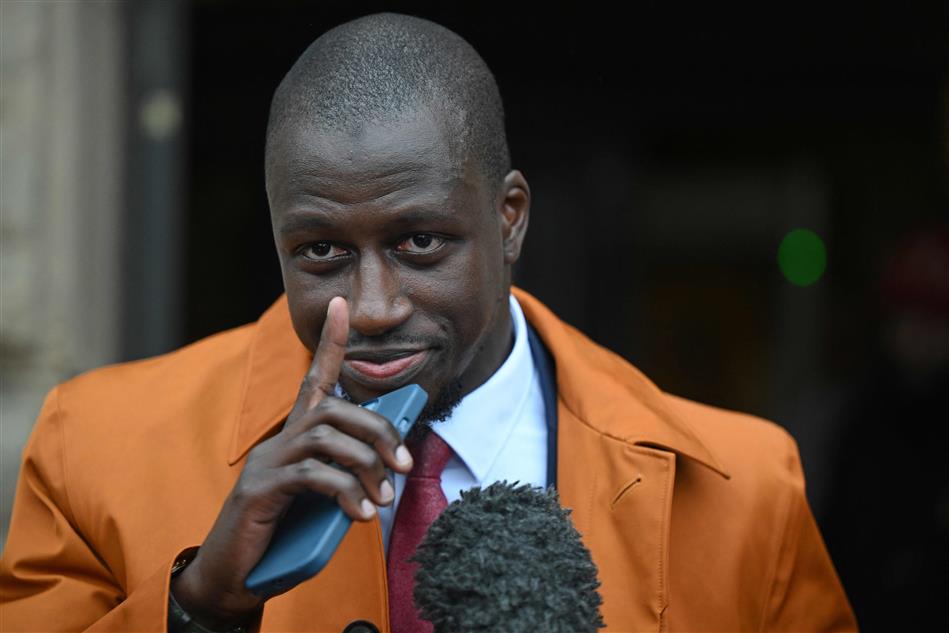 Benjamin Mendy signs 2-year contract with Lorient