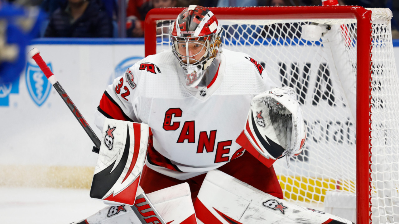 Hurricanes keep Raanta and Fast in the team, Rangers sign with two