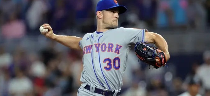 Mets offload David Robertson to Marlins for two minor leagers