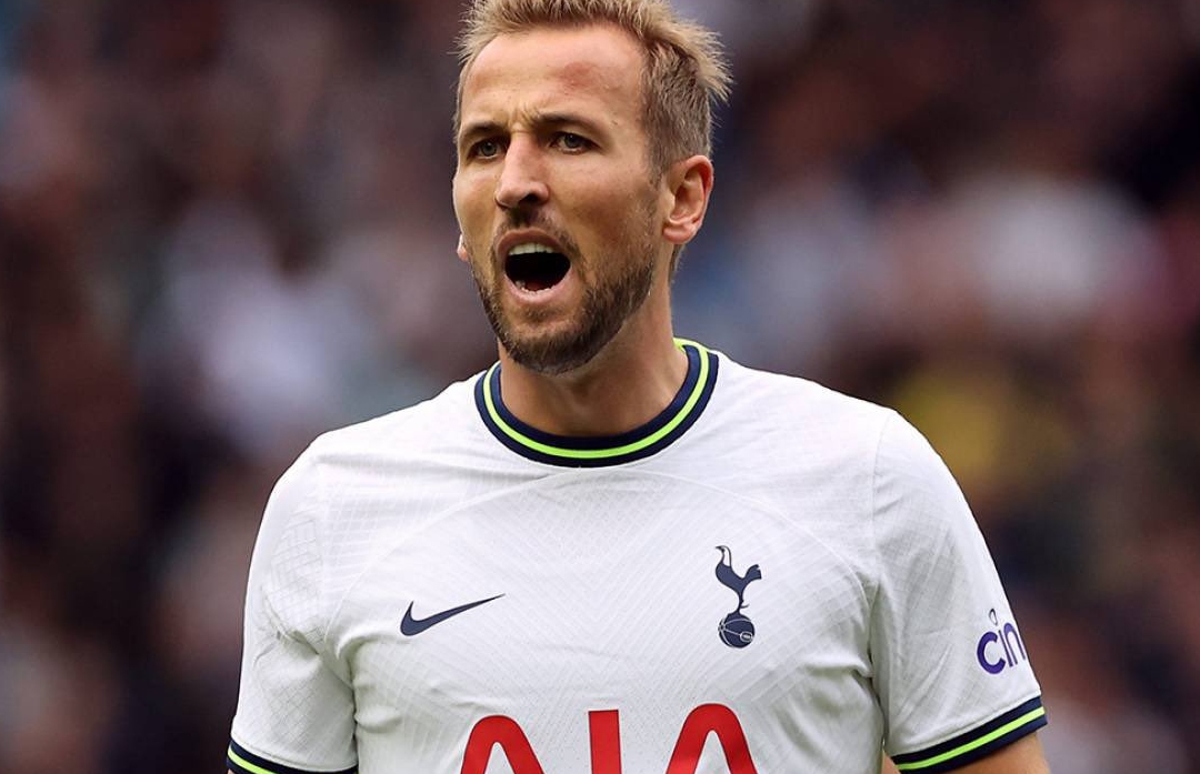 PSG join race for Kane signature