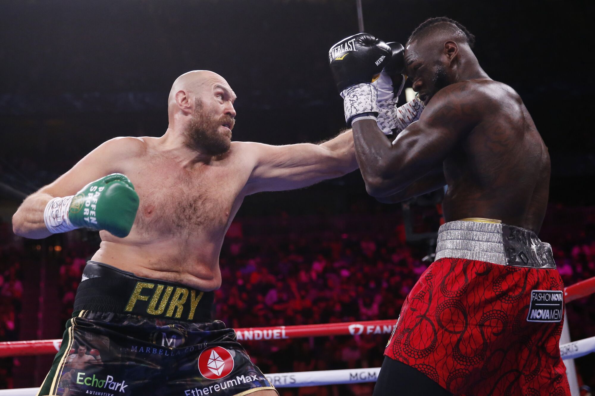Wilder’s coach wants Tyson Fury stripped off WBC title