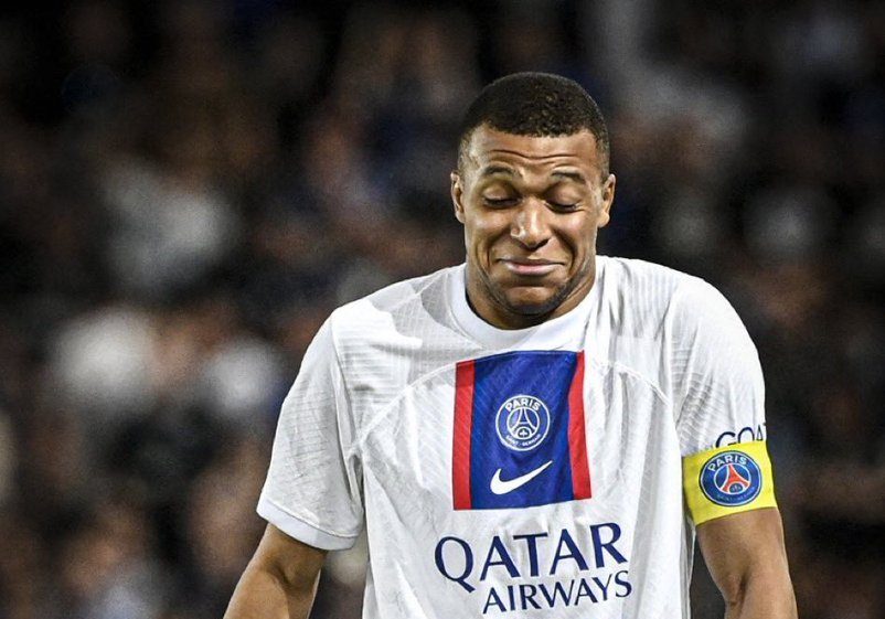 PSG makes another attempt to keep Mbappe