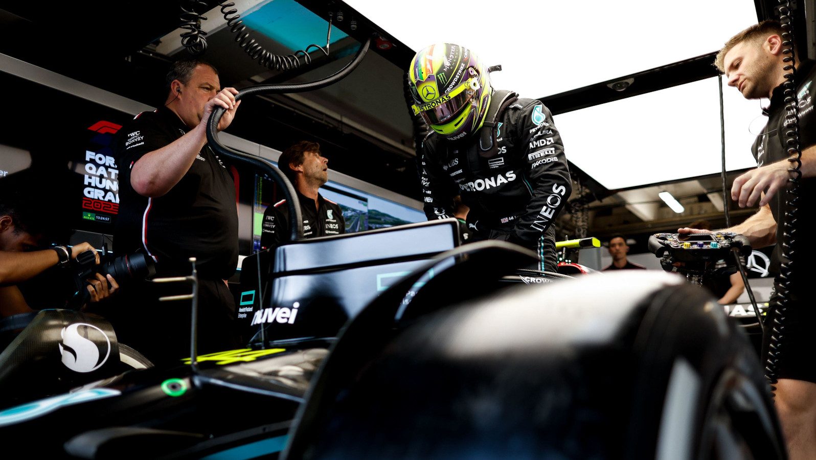 Disappointed Hamilton labels Brazil GP a race to forget