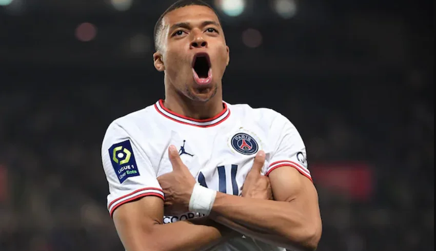 Real Madrid closed Mbappe's transfer, reports say 16