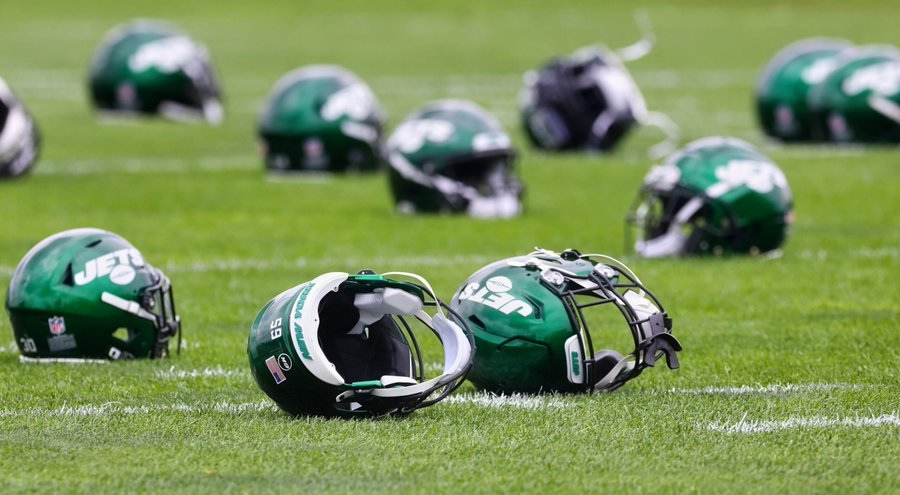 Fights break out at NY Jets training