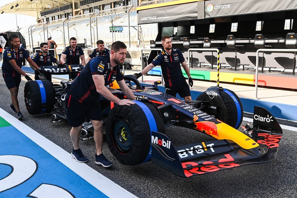 Verstappen hit with 5-place grid penalty after gearbox change 13