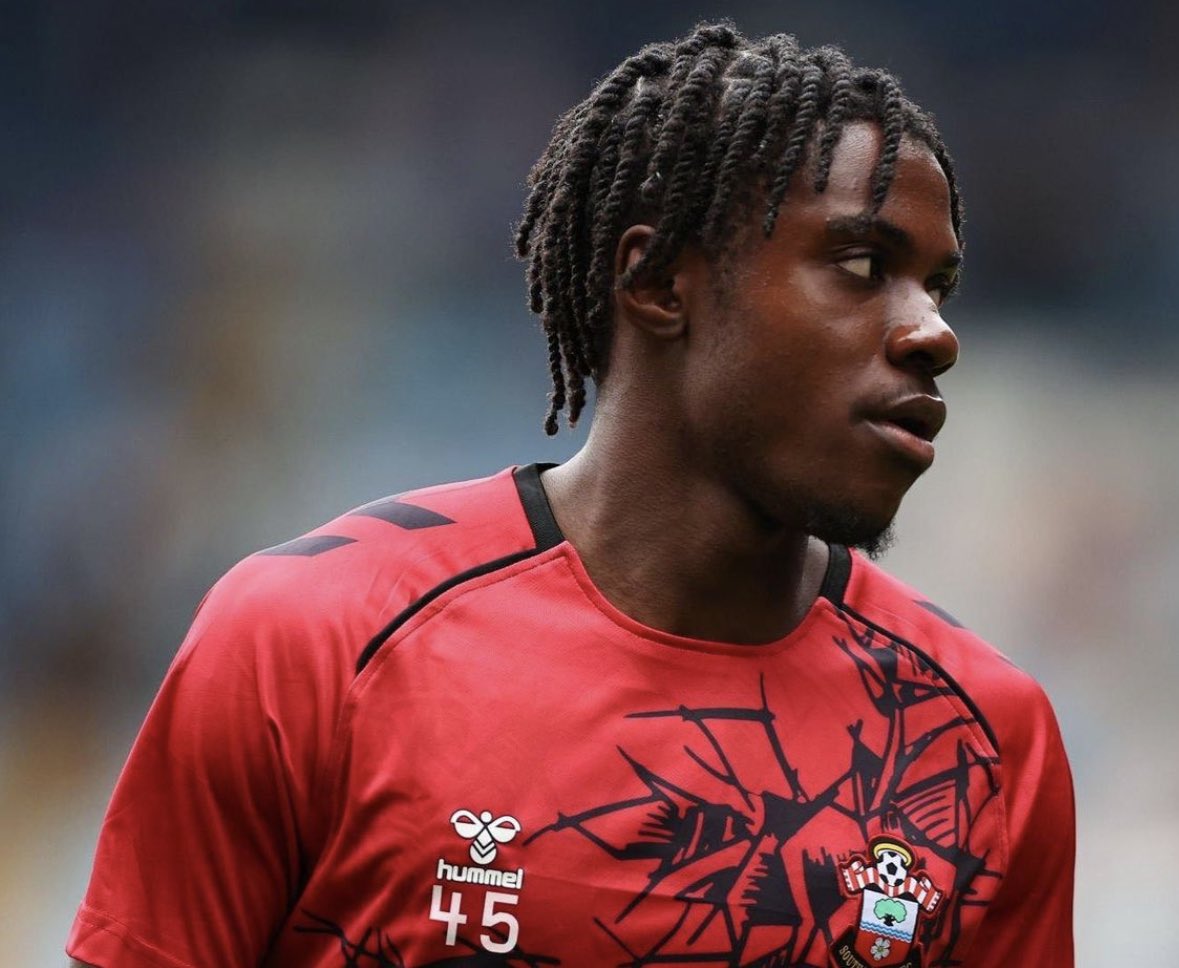 Chelsea offer 61 million dollars for Lavia