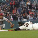 Giants beat D-backs 4-2 with J.D. Davis two-run double in 6th