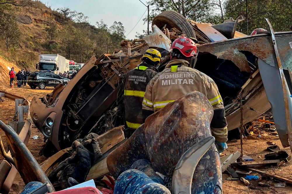 Seven football fans dead in Brazil car crash
