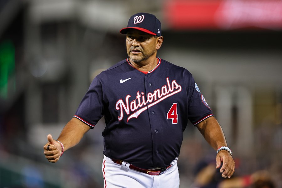 Dave Martinez inks 2-year extension with Nationals