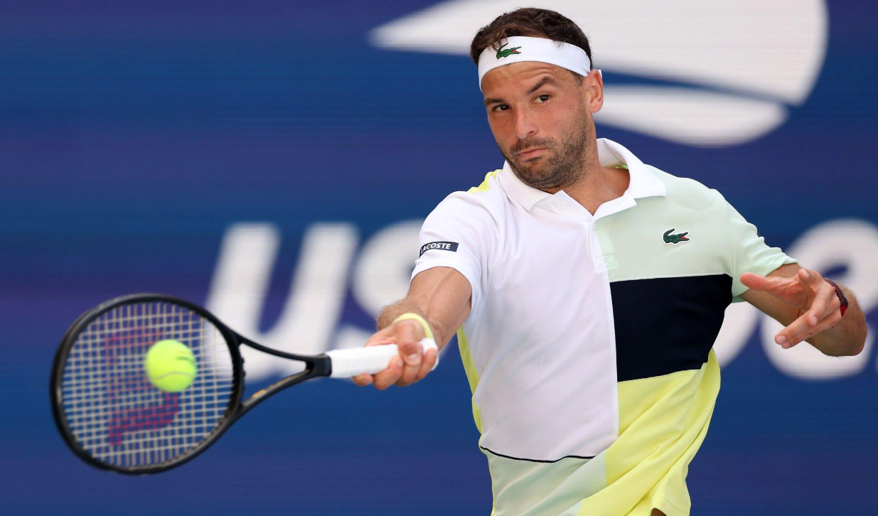 Dimitrov upsets Murray in straight sets to reach US Open third round