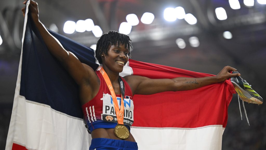 Paulino becomes first Dominican woman to win world title