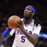 Montrezl Harrell tares ACL and meniscus in his right knee