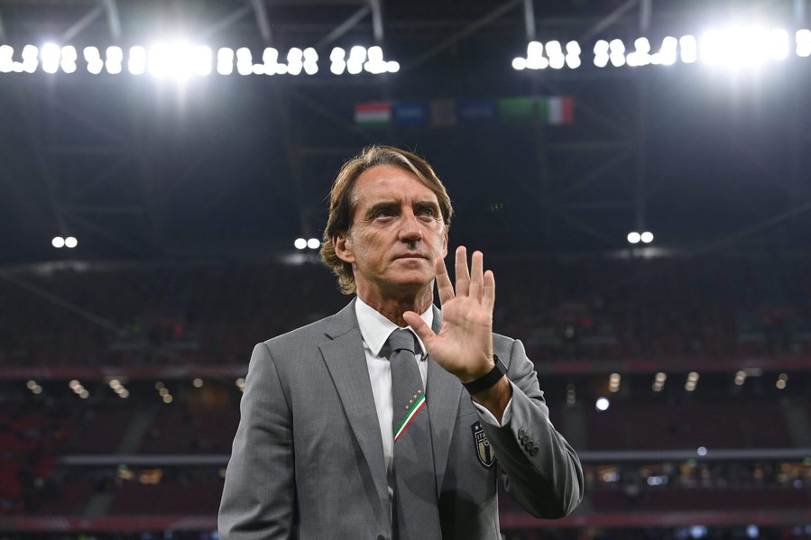 Roberto Mancini leaves the Italian national team job