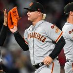 Late rally from Giants sees them demolish Angels 8-3