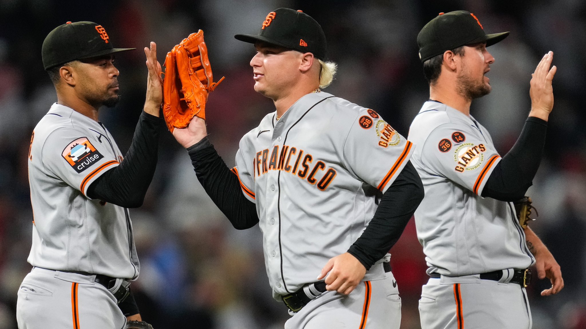 Late rally from Giants sees them demolish Angels 8-3