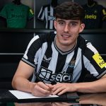 Newcastle sign Livramento from Southampton for £40m