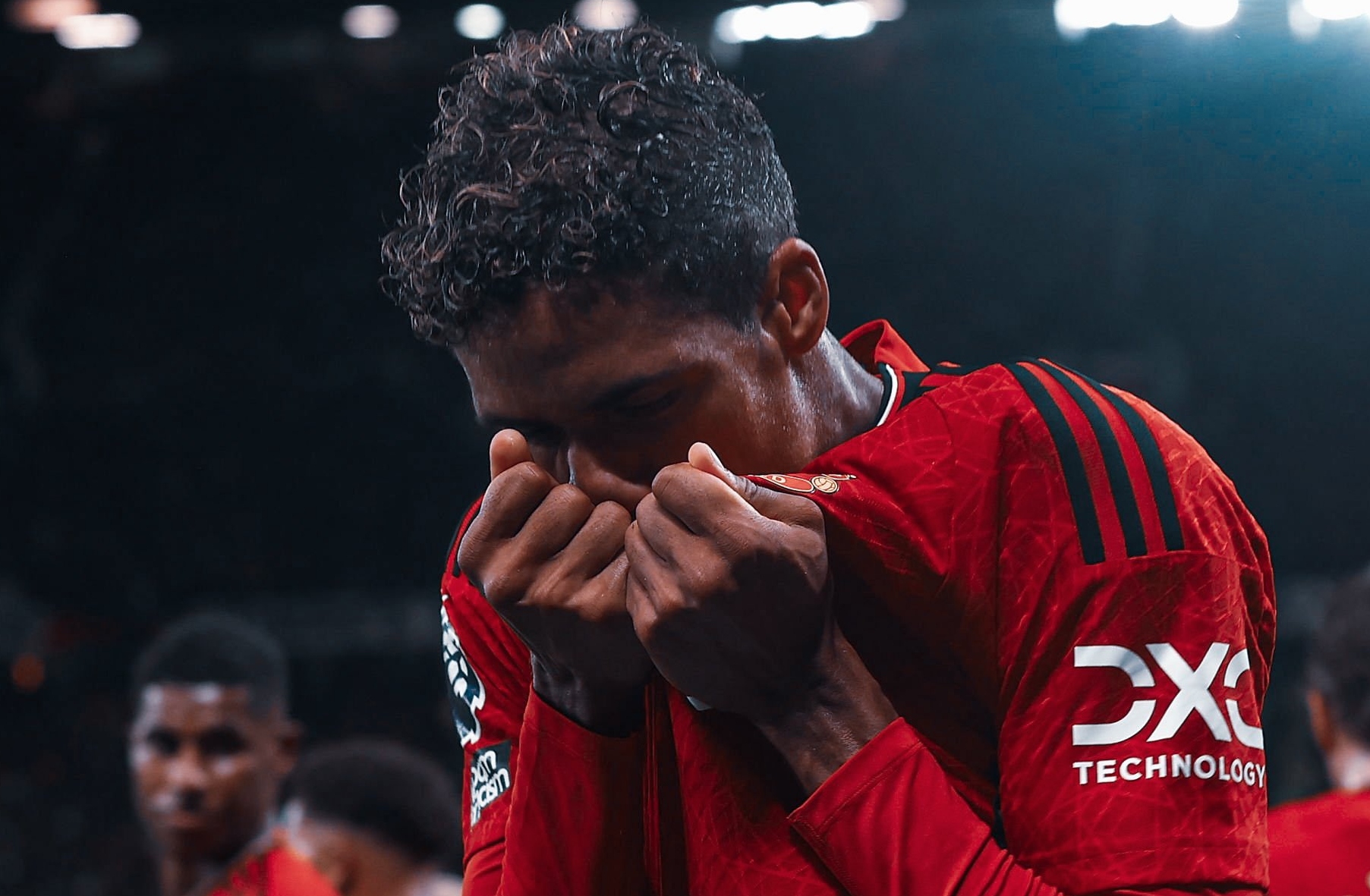 Sloppy United start PL season with difficult 1-0 win over Wolves