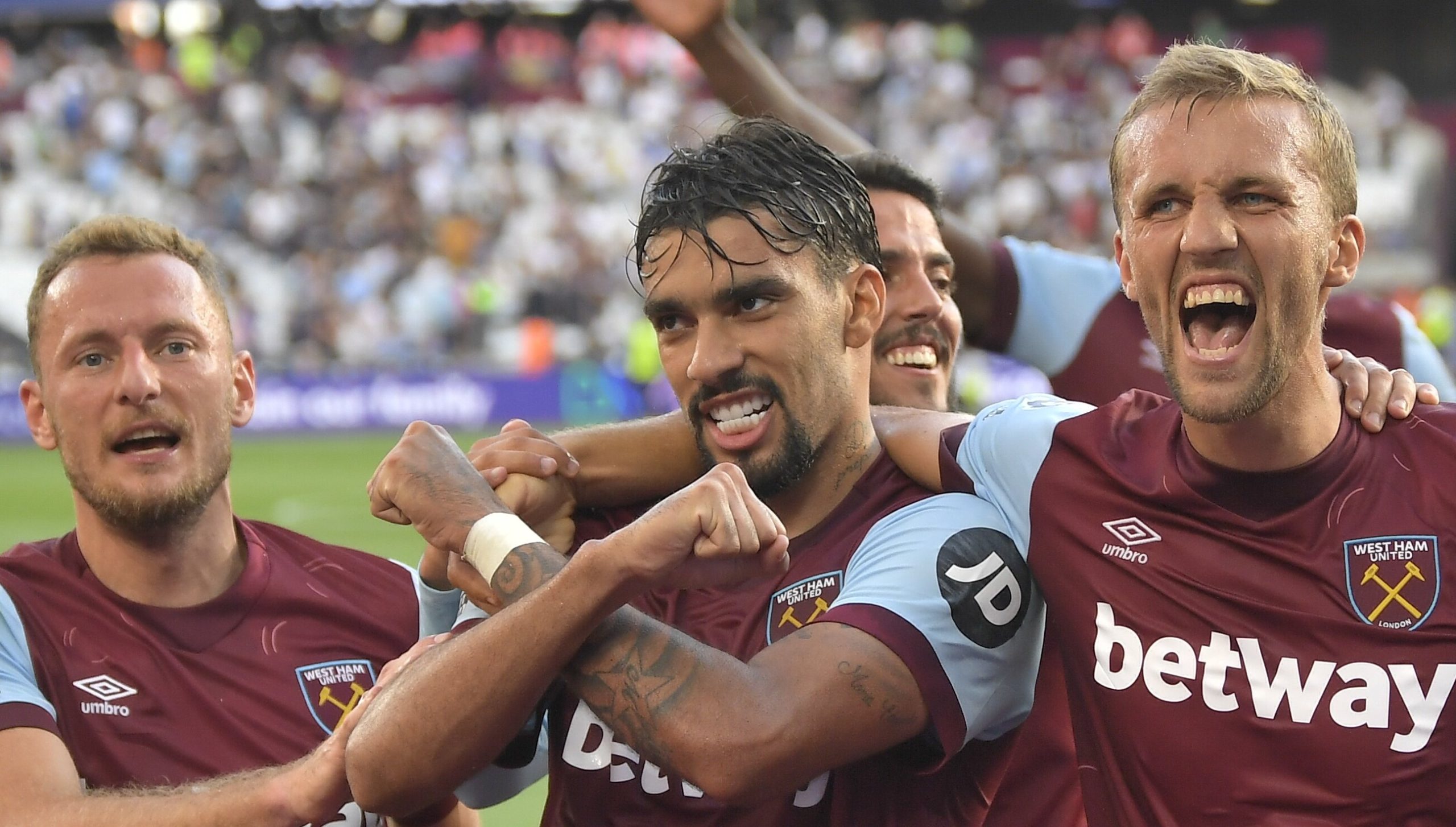 10-man West Ham stun Chelsea as Pochettino suffers first defeat