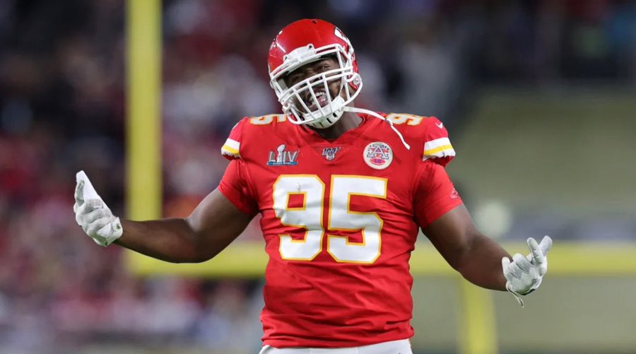 Kansas City’s Chris Jones ends holdout, inks 1-year contract 12