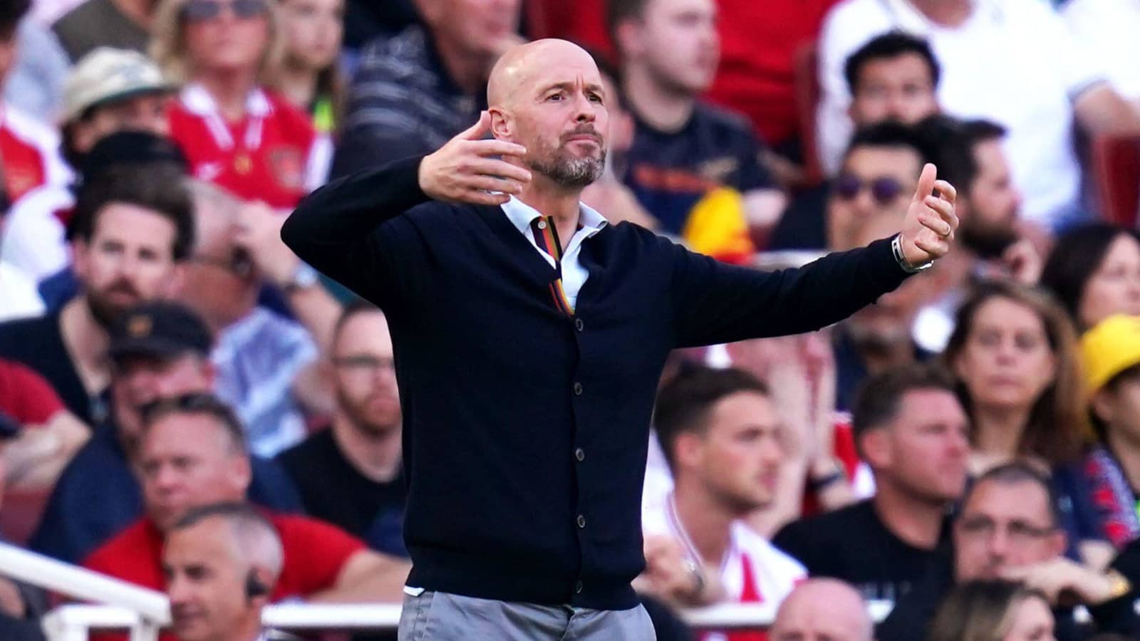 Ten Hag fumes at the referee after Arsenal defeat in stoppage time