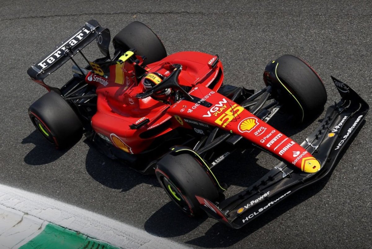Carlos Sainz sends Ferrari fans crazy with pole at Monza