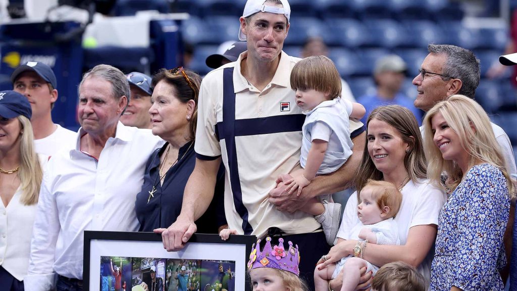 John Isner retires after losses at singles an doubles at US Open