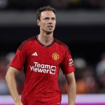 Jonny Evans returns to Manchester United on one-year contract