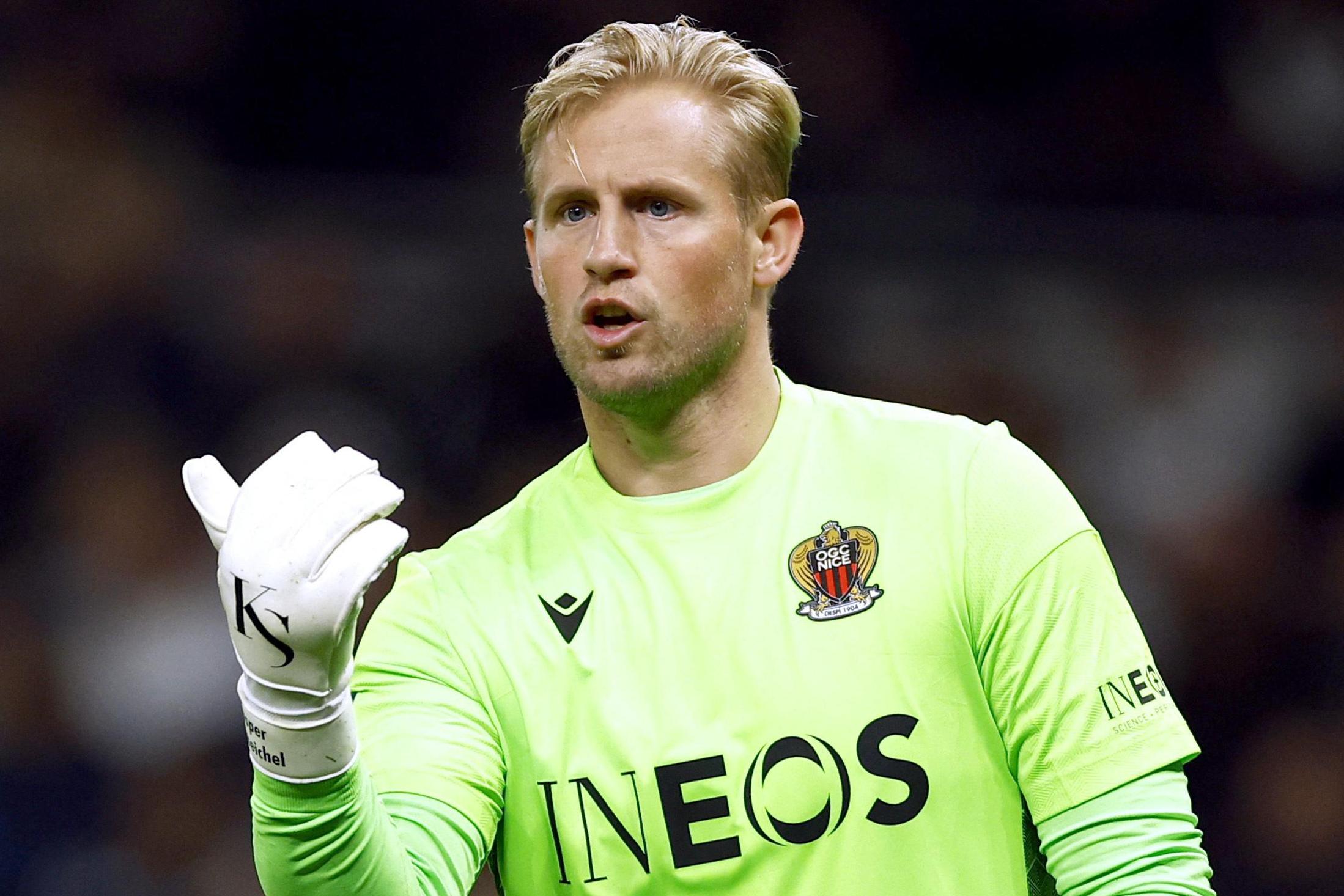 Chelsea plans to sign Schmeichel as a free agent