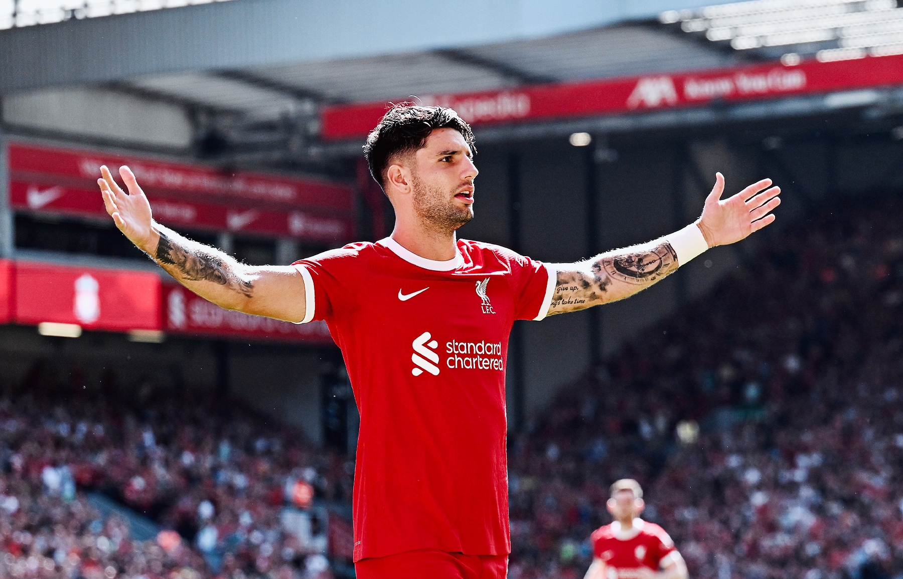 Liverpool secure the 3 points with clinical 3-0 win over Aston Villa