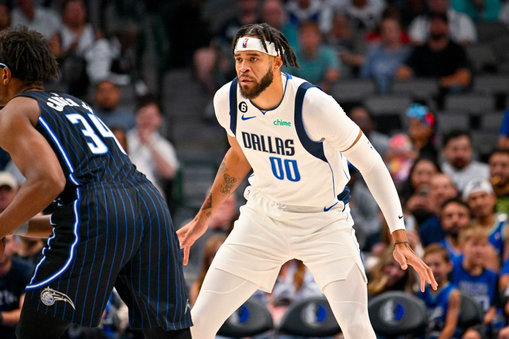 JaVale McGee signs for Kings from Mavericks