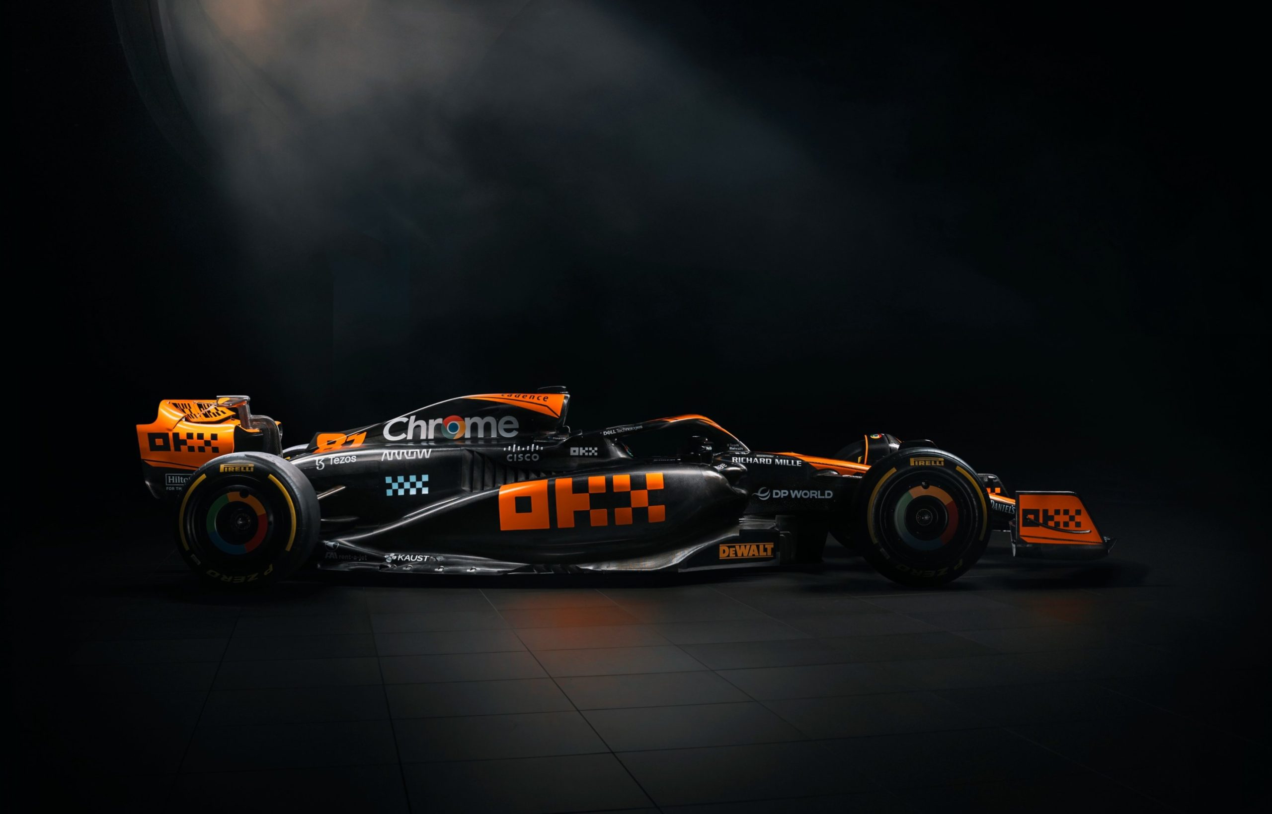 McLaren with new livery for Singapore and Japan