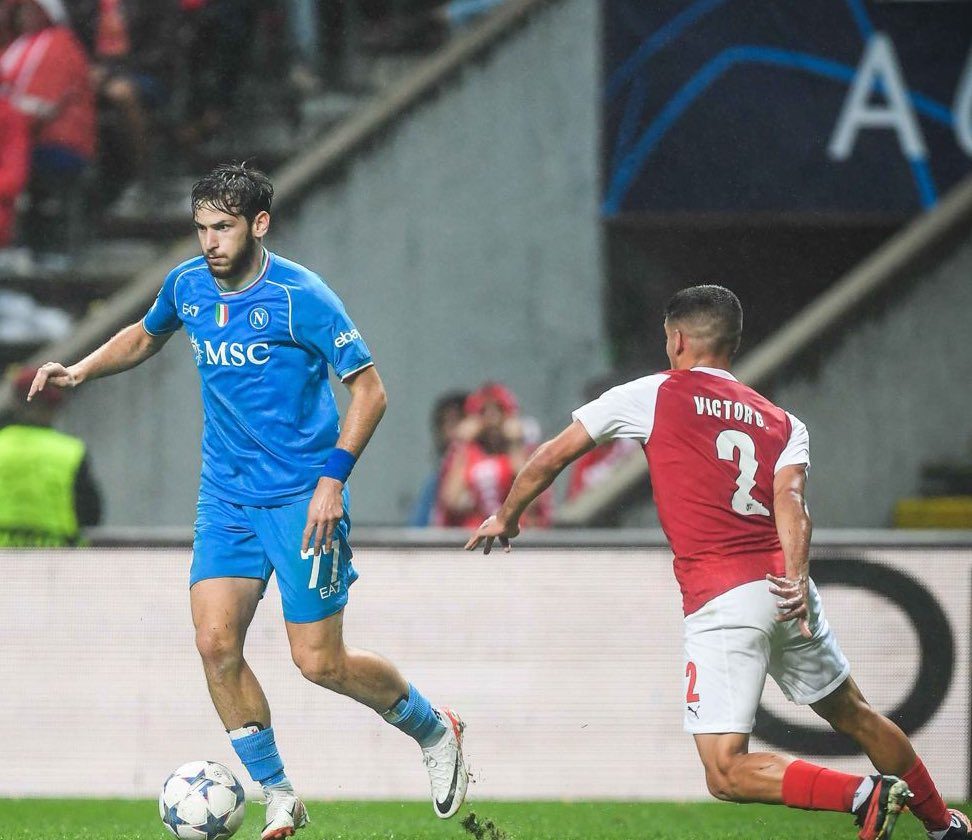 Napoli win 2-1 against Braga after late drama in Portugal