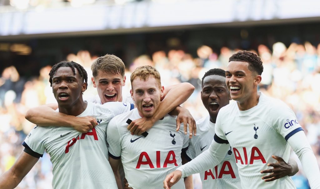 Two stoppage time goals help Spurs overpower Sheffield United