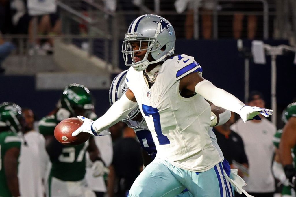 Dallas Cowboys hit with a serious Trevon Diggs injury at training 3