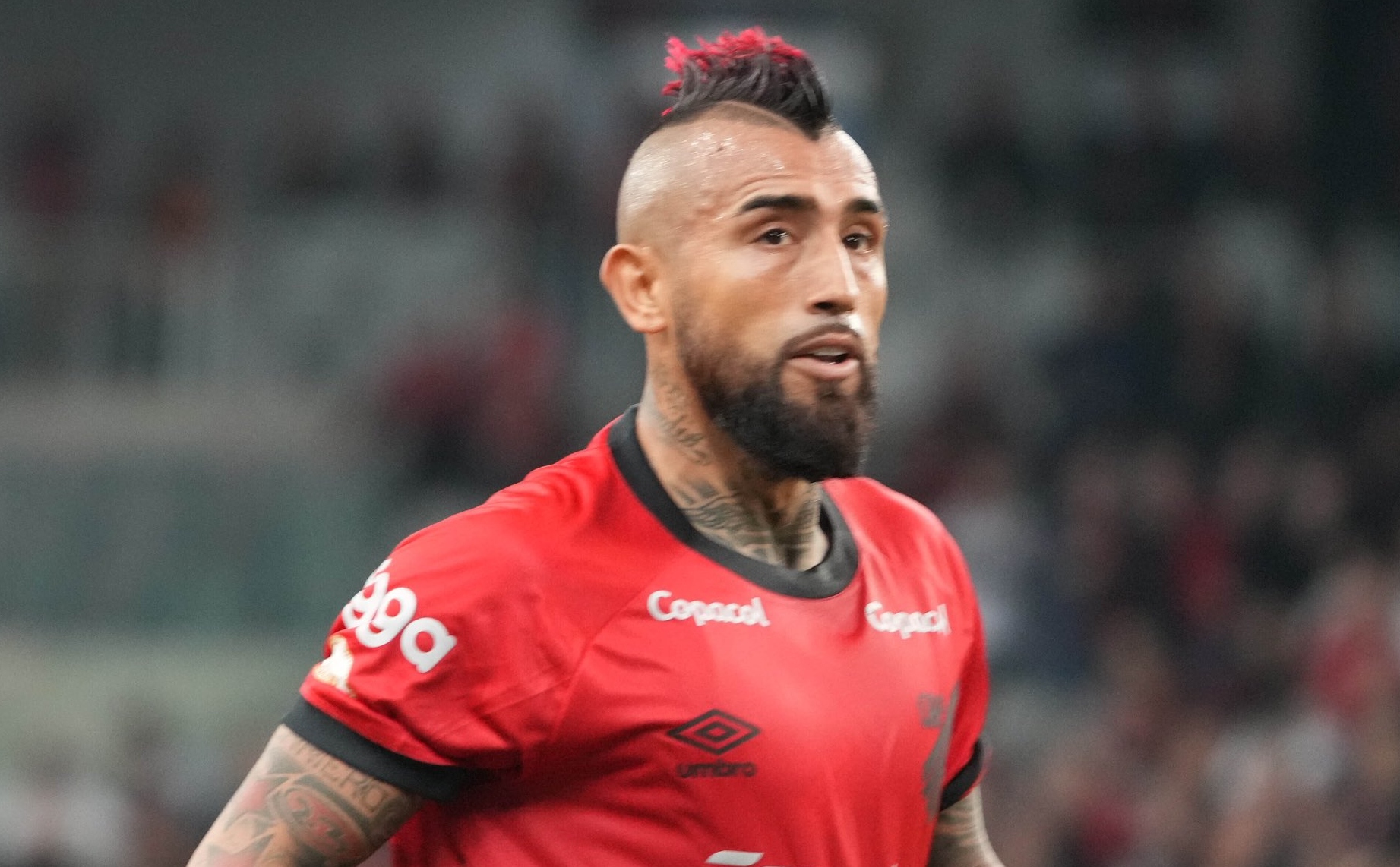 Arturo Vidal lashes out at Ten Hag’s man management