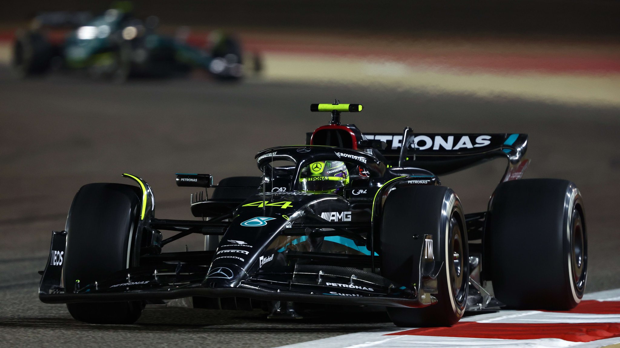 Hamilton reprimanded for crossing the track after Russell crash